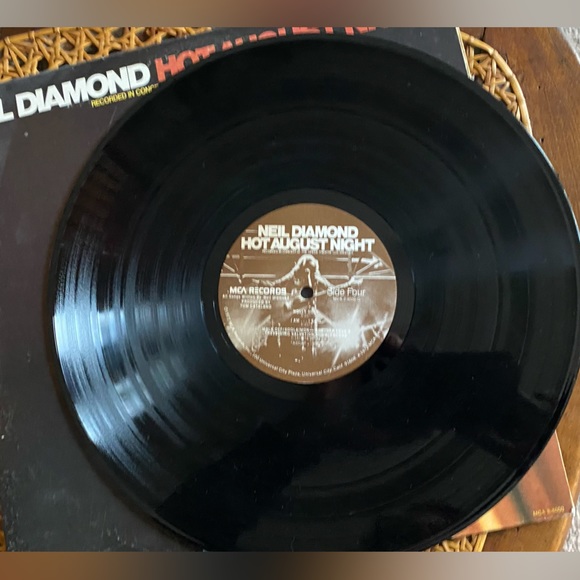 vinyl album Hot August Night. Double album. Great condition. Sweet Caroline! - Picture 14 of 16